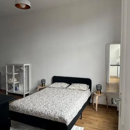 Issa Apartment