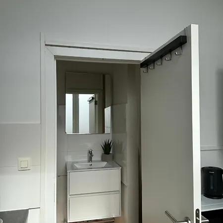Issa Apartment
